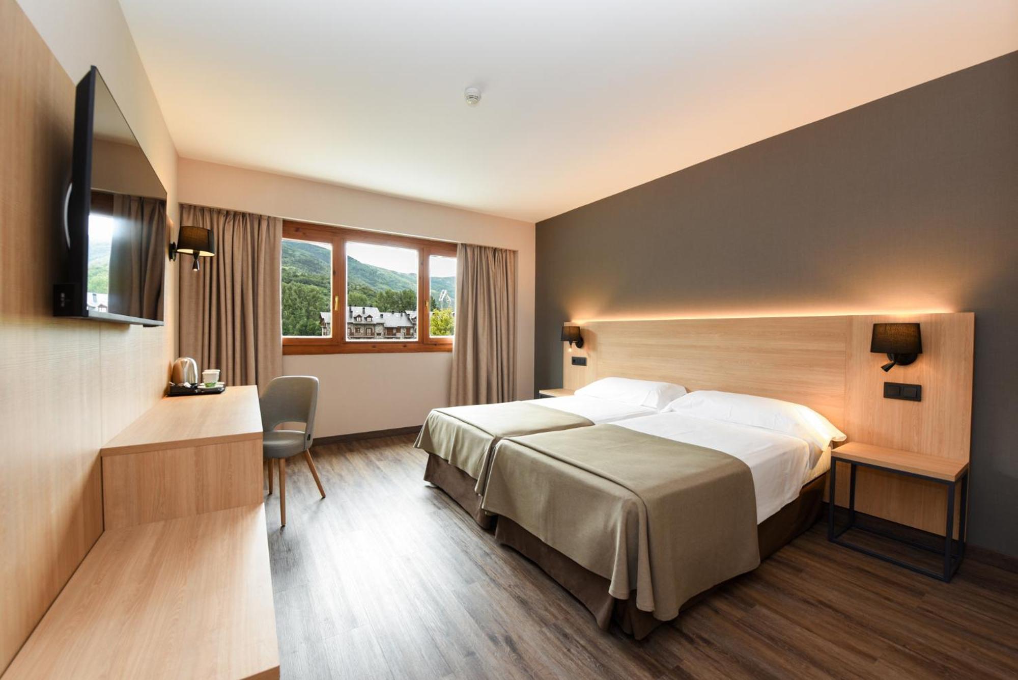 Sommos Hotel Benasque Spa Zewnętrze zdjęcie